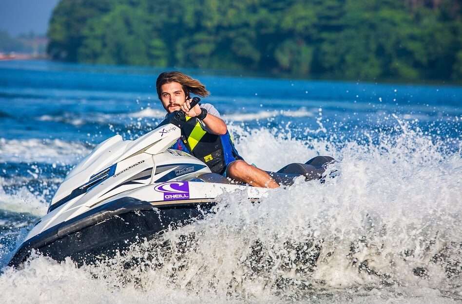 Water sports include: tripowe