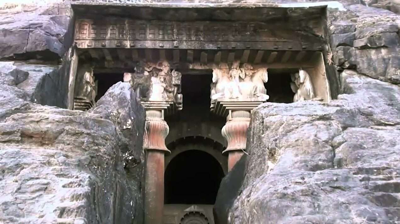  Bedse Caves East
