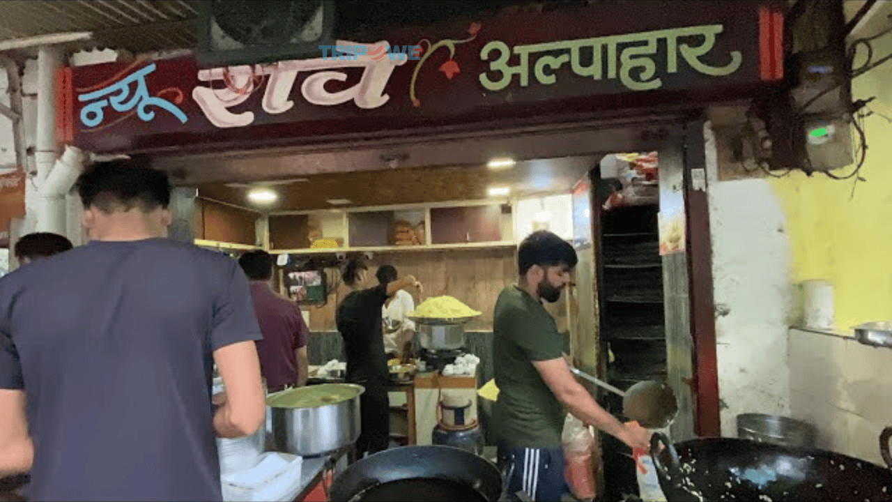 Famous food places in Indore