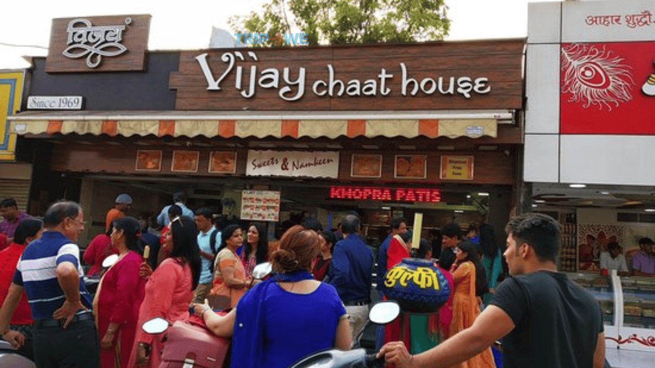 Famous food places in Indore