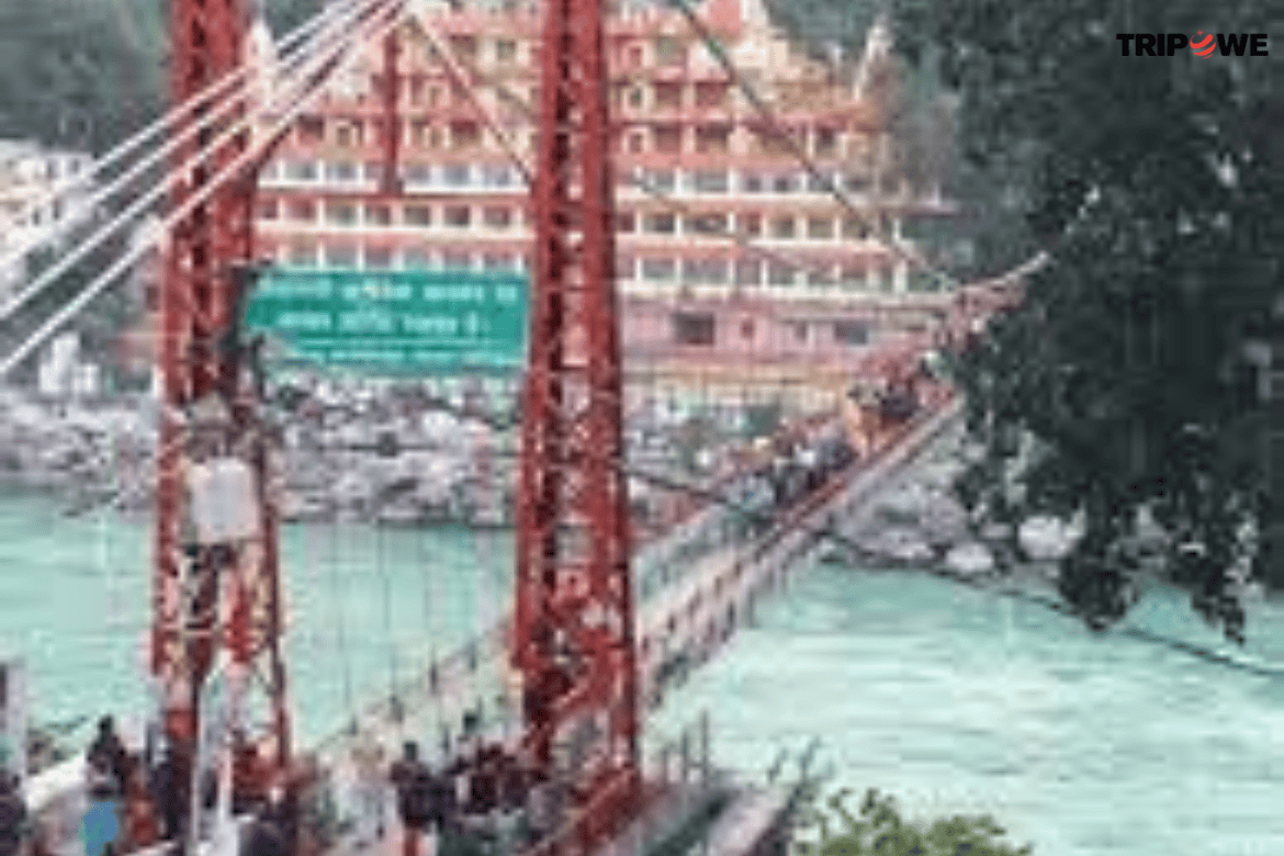 Lakshman Jhula tripowe.com